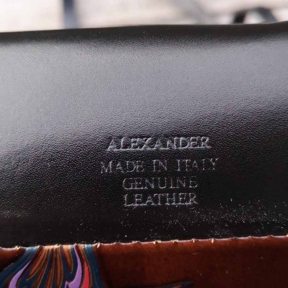 Italian Leather Stunning peacock-design bag - Picture 8 of 16